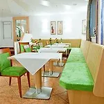 Sonnenhof Hotell 4*